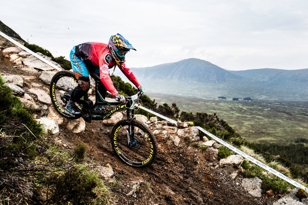 randr-photo-2105218-2000px