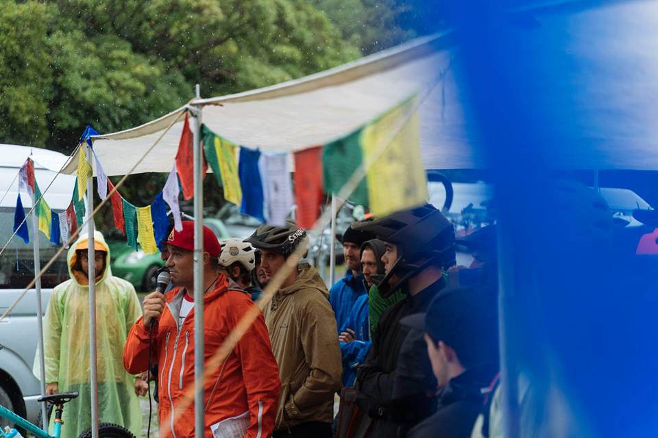 1 Whites Bay Breifing