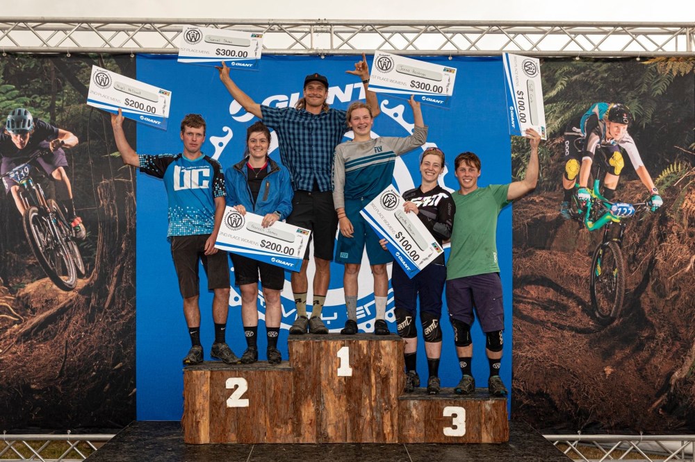 C4841E9F-0C65-48B3-BBD9-FC14088B14A5